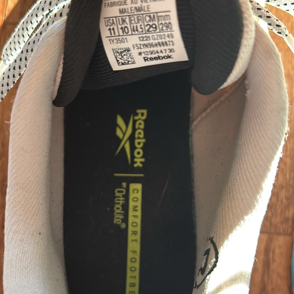 Cool Reebok Shoes - Picture 4 of 8